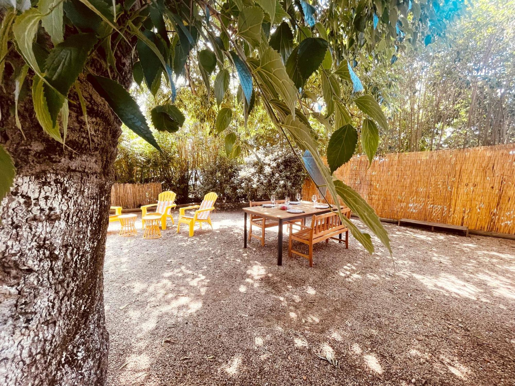 Le Patio, Jardin Privatif, Tennis Nimes Luaran gambar