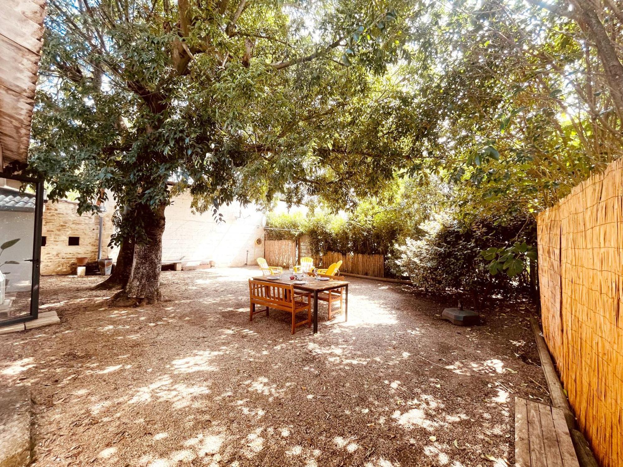 Le Patio, Jardin Privatif, Tennis Nimes Luaran gambar
